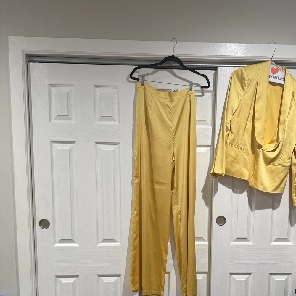 Elegant Yellow Women's Pants